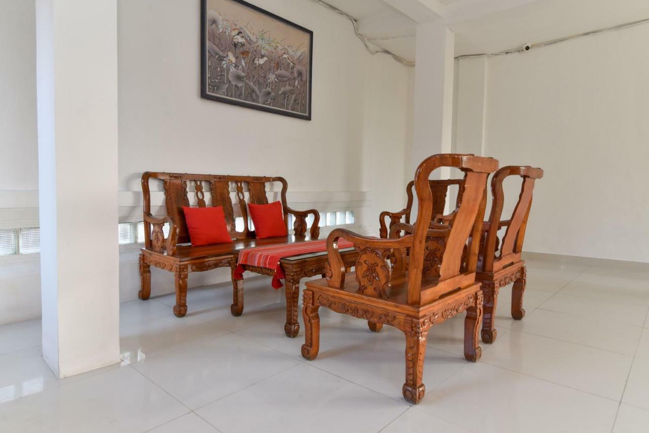 Wisma tamu Reddoorz Near Tanjung Benoa 2*
