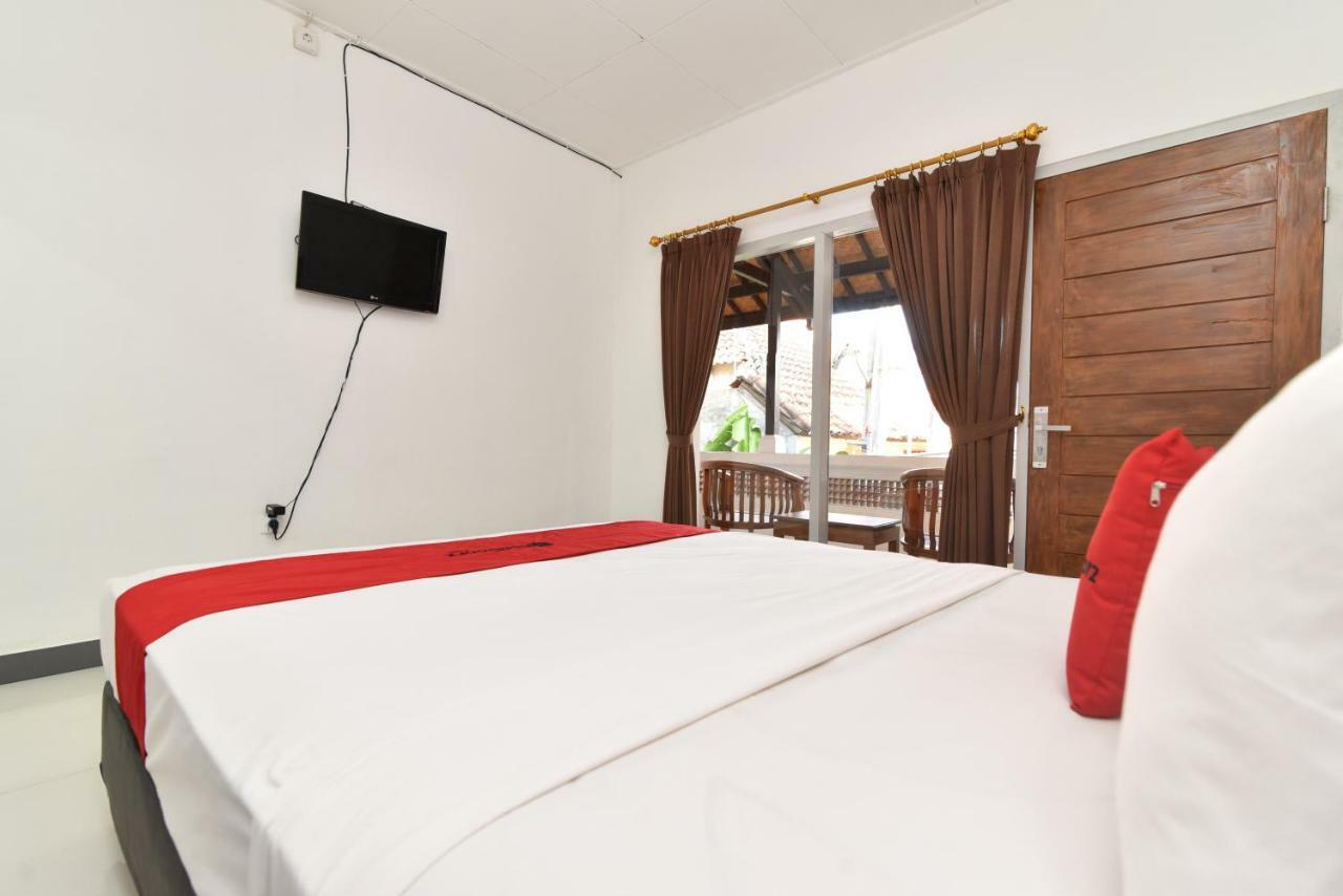 Wisma tamu Reddoorz Near Tanjung Benoa