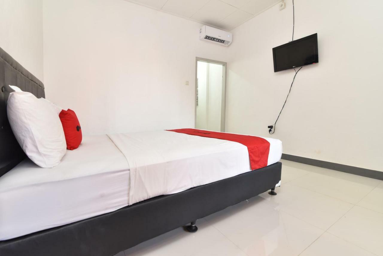 Wisma tamu Reddoorz Near Tanjung Benoa 2*